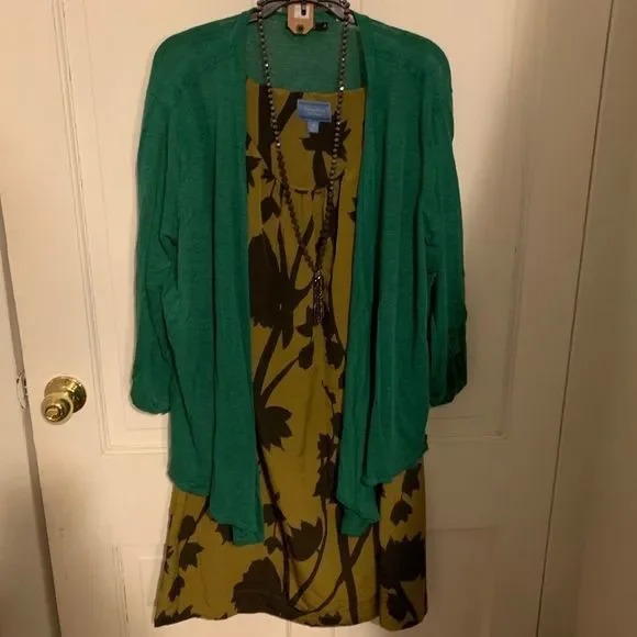 green emerald velvet dress Vero Dress In Olive Green Doppio Satin